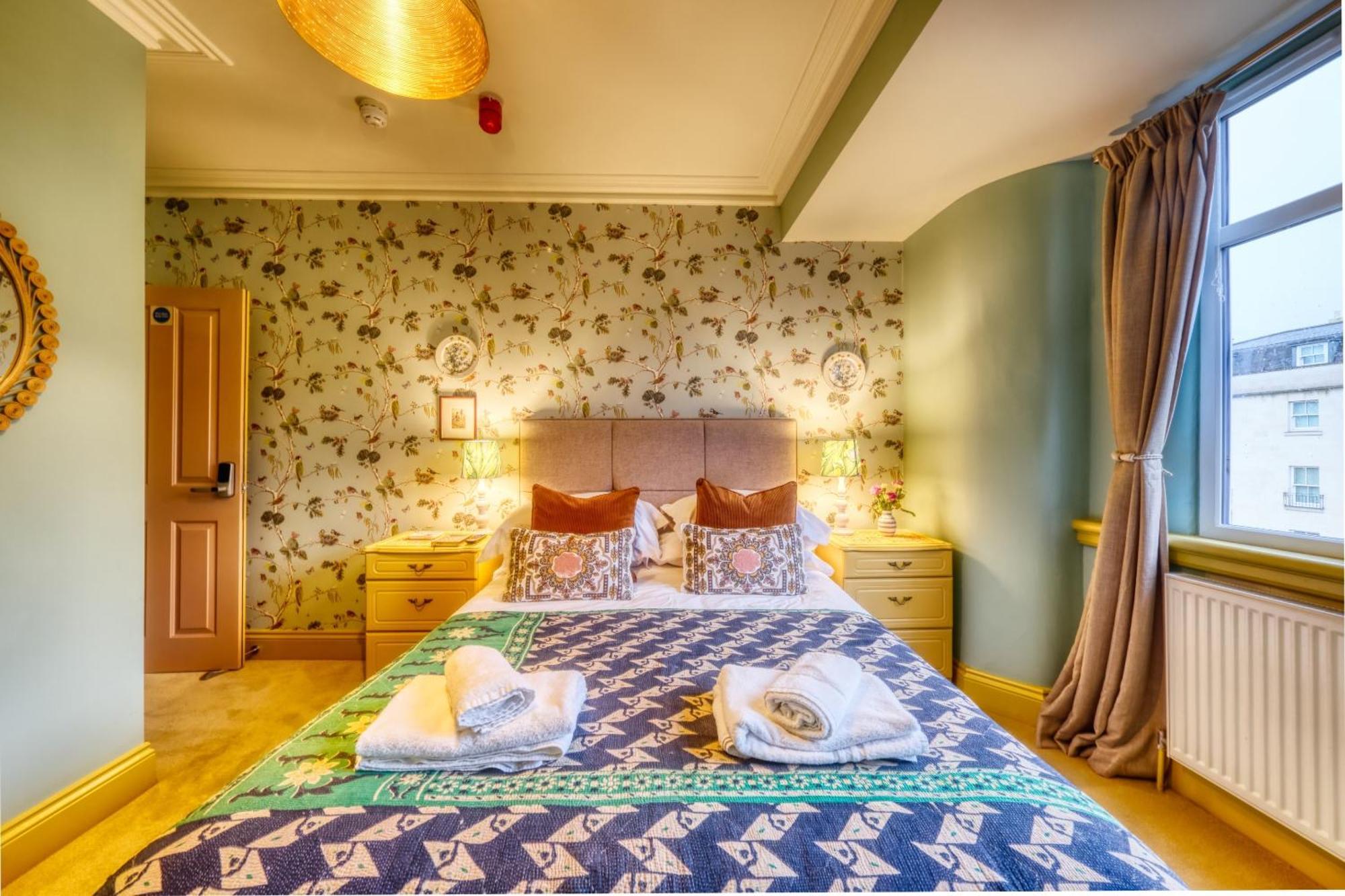 The Bluebell Hotel Bath Exterior photo